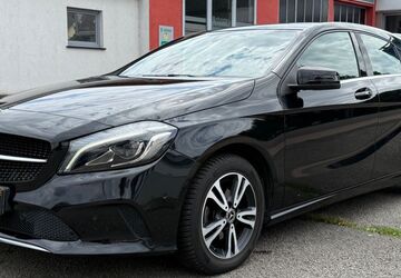 Mercedes-Benz A 180 79.053 km 16.900 &euro; Völklingen 66333