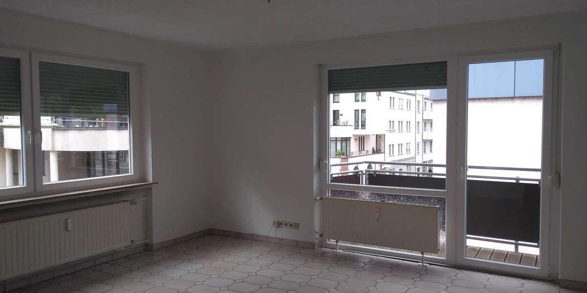 Etagenwohnung Saarbrücken Neue Bremm - 2 Zimmer, 63 m&sup2;, 560&euro; | Angebot:26808189