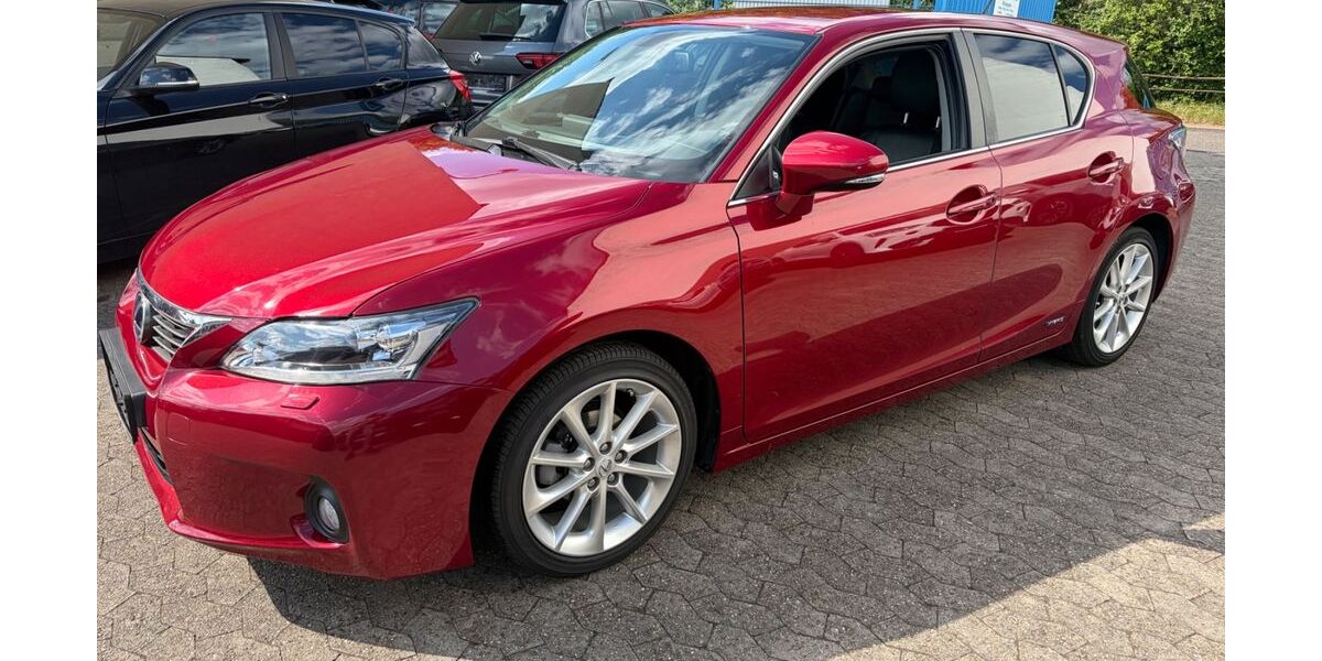 Lexus CT 200h 95.000 km 14.500 &euro; Saarbrücken 66115