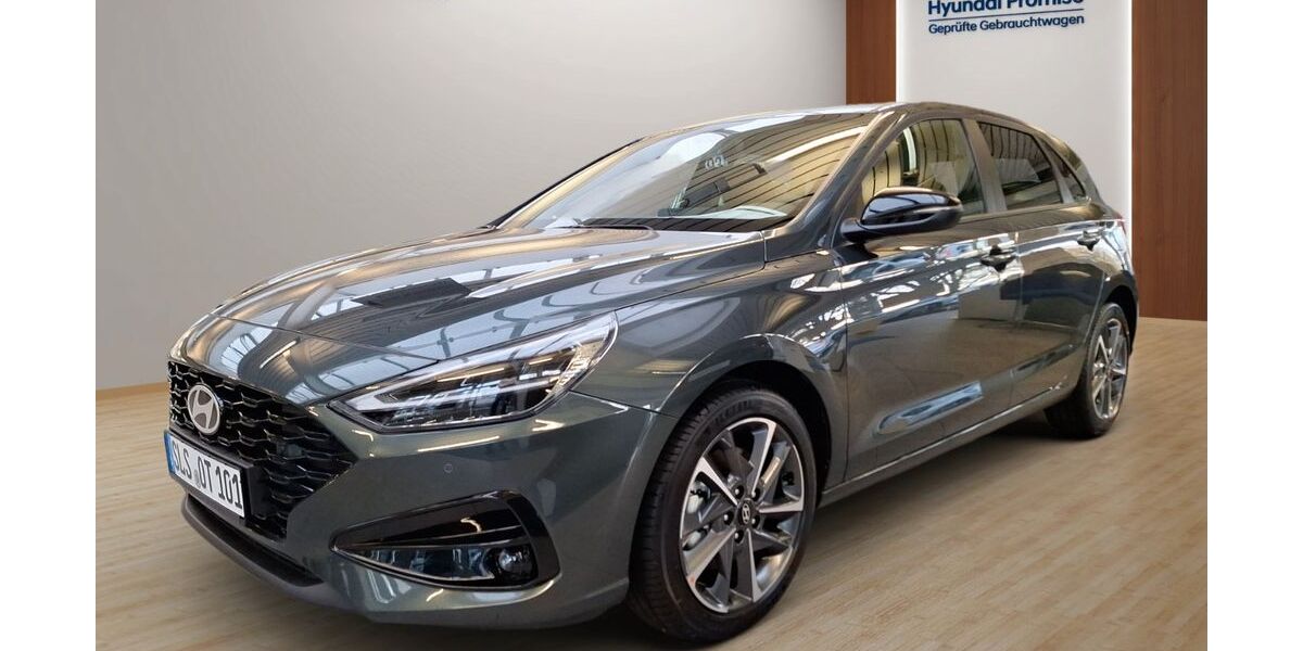 Hyundai i30 5.843 km 25.390 &euro; Saarlouis 66740