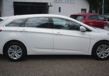 Hyundai i40 195.000 km 5.890 &euro; Saarbruecken 66119