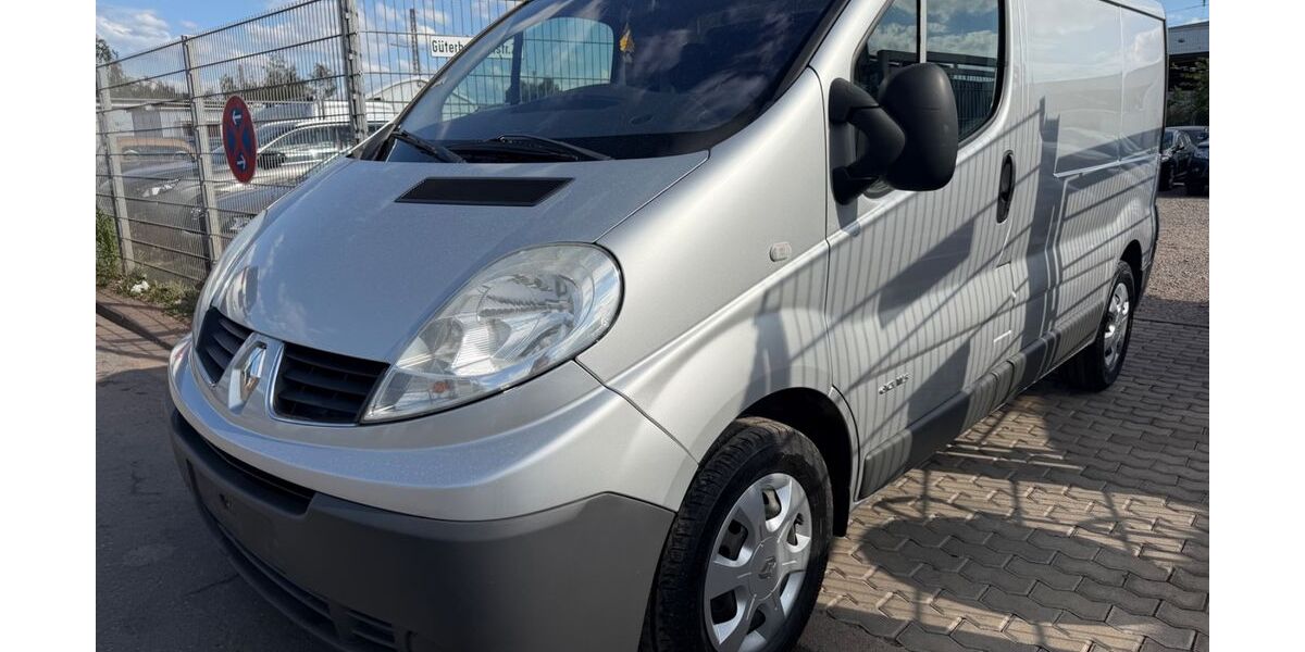 Renault Trafic 111.000 km 5.900 &euro; Saarlouis 66740