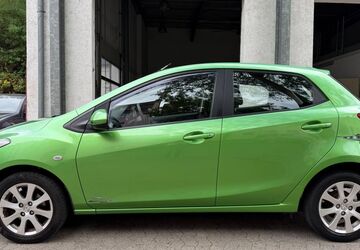 Mazda 2 124.000 km 2.900 &euro; Saarbrücken 66115