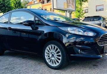 Ford Fiesta 153.000 km 4.900 &euro; Saarbrücken 66115