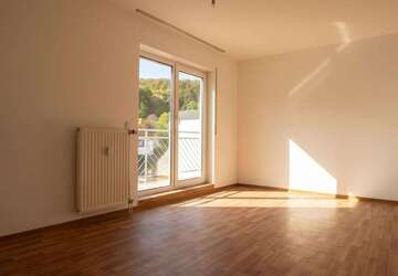 Wohnung Saarbrücken Scheidt - 2 Zimmer, 50 m&sup2;, 600&euro; | Angebot:27471045