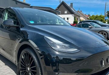 Tesla Model Y 24.000 km 44.900 &euro; Riegelsberg 66292