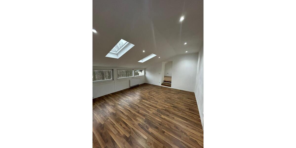 Dachgeschoßwohnung Friedrichsthal - 2 Zimmer, 70 m&sup2;, 600&euro; | Angebot:24610826