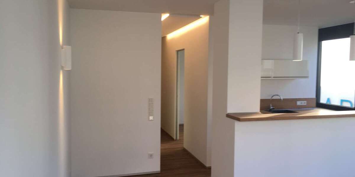 Etagenwohnung Saarbrücken St. Johann - 2 Zimmer, 45 m&sup2;, 455&euro; | Angebot:27488386