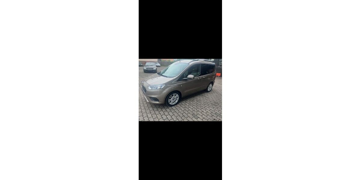 Ford Tourneo Courier 38.000 km 11.500 &euro; Bous 66359