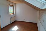 Dachgeschoßwohnung Gersheim - 3 Zimmer, 110 m&sup2;, 760&euro; | Angebot:26037736