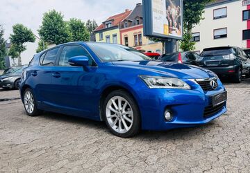 Lexus CT 200h 135.000 km 11.400 &euro; Saarbrücken 66115