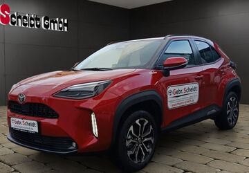 Toyota Yaris Cross 6.950 km 28.870 &euro; Schiffweiler 66578