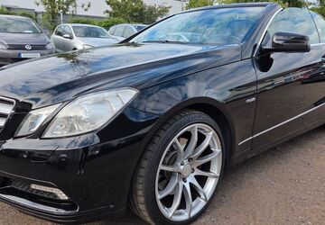 Mercedes-Benz E 250 153.285 km 9.900 &euro; Saarbrücken 66115