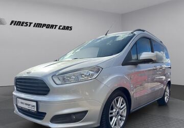 Ford Tourneo Courier 102.446 km 7.900 &euro; Völklingen 66333