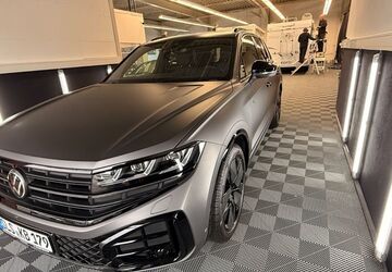 VW Touareg 12.700 km 64.000 &euro; Saarlouis 66750