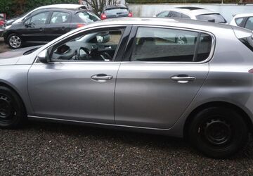 Peugeot 308 143.000 km 8.990 &euro; Saarbruecken 66119