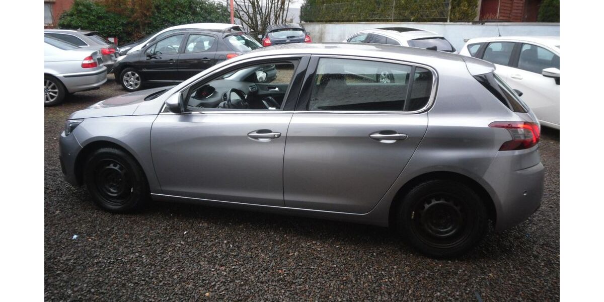Peugeot 308 143.000 km 8.990 &euro; Saarbruecken 66119