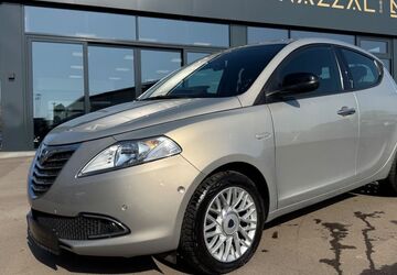 Lancia Ypsilon 28.000 km 6.900 &euro; Saarlouis 66740