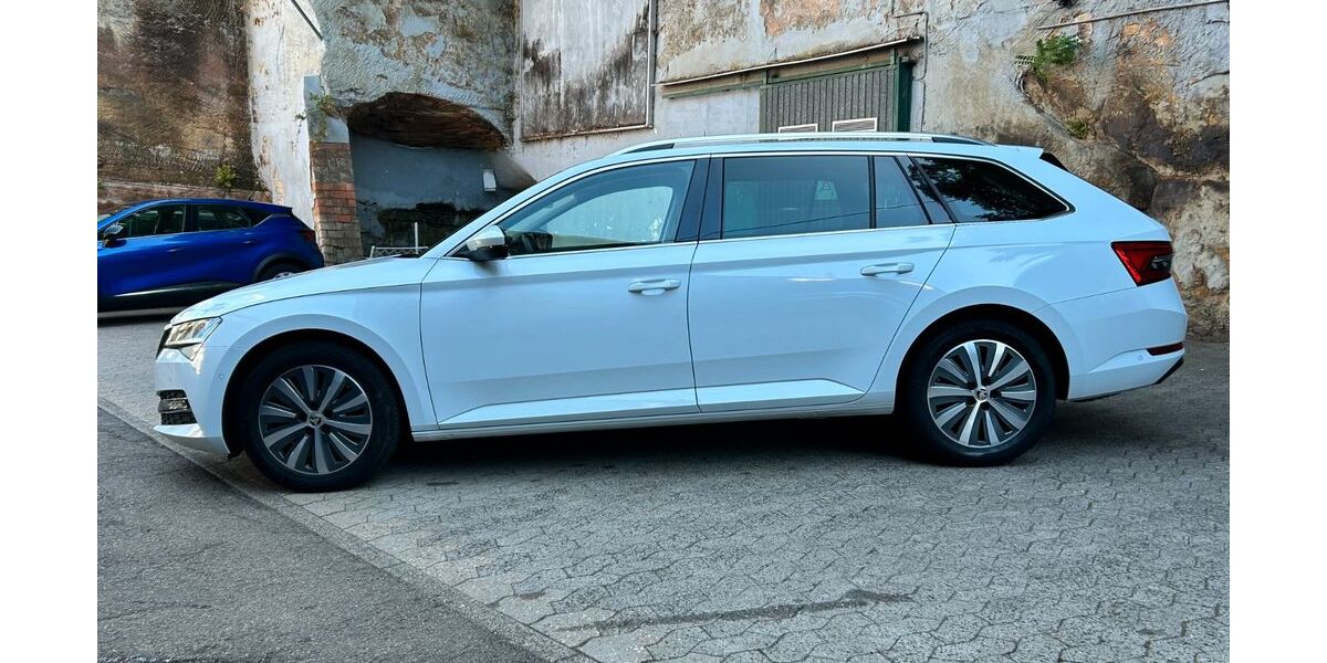 Skoda Superb 171.000 km 18.900 &euro; Saarbrücken 66117