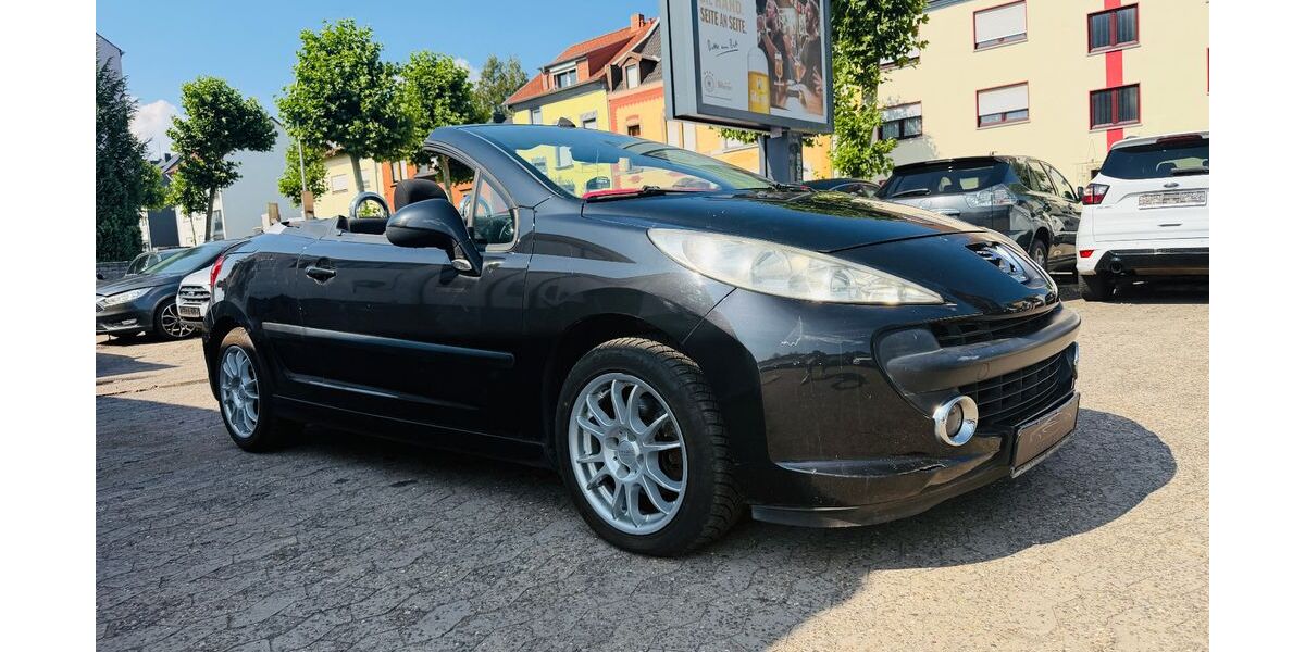Peugeot 207 111.000 km 2.900 &euro; Saarbrücken 66115