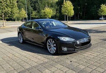 Tesla Model S 460.000 km 13.500 &euro; Schiffweiler 66578