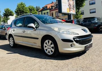 Peugeot 207 118.000 km 2.900 &euro; Saarbrücken 66115