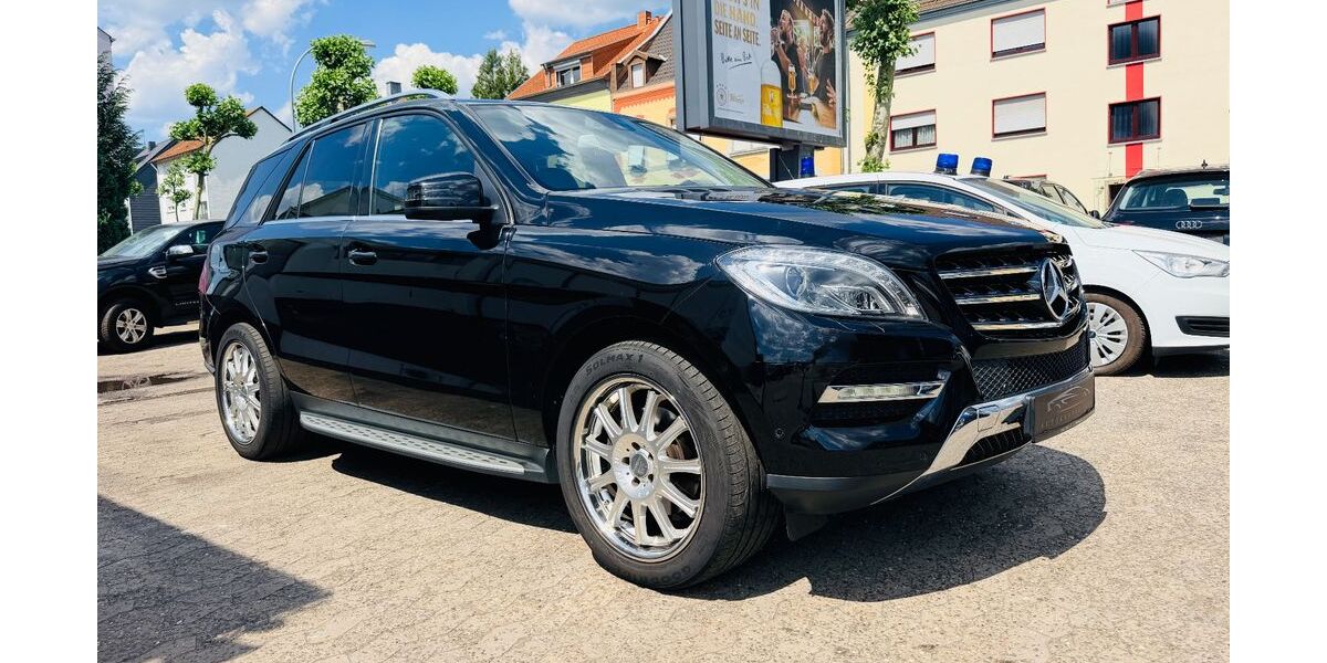 Mercedes-Benz ML 350 159.000 km 18.400 &euro; Saarbrücken 66115
