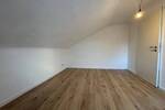 Sanierte 2-Zimmer-Dachgeschosswohnung mit neuem Bad in Ensheim - Etagenwohnung Saarbrücken-Halberg Ensheim | Angebot:26774939
