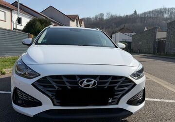 Hyundai i30 154.500 km 9.500 &euro; Saarbrücken 66119