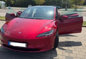 Tesla Model 3 22.500 km 41.900 &euro; Wallerfangen 66798